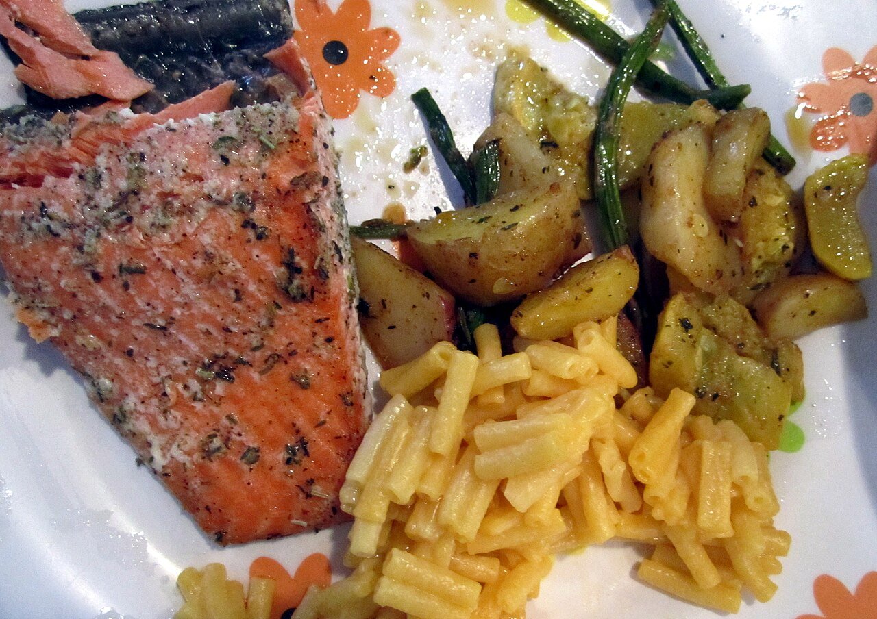 Baked Salmon with Asparagus